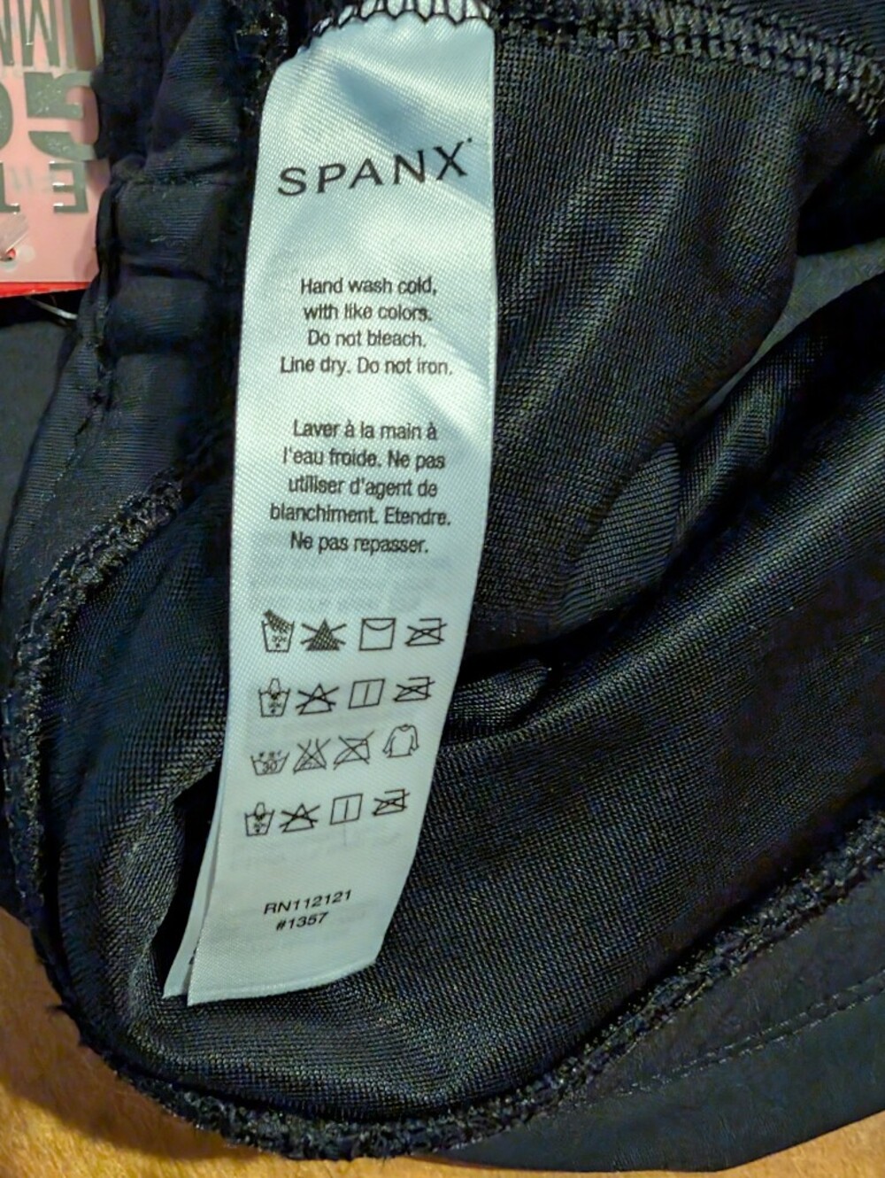 NWT SPANX Black Sculpting Skirt Size 14 - Picture 4 of 7